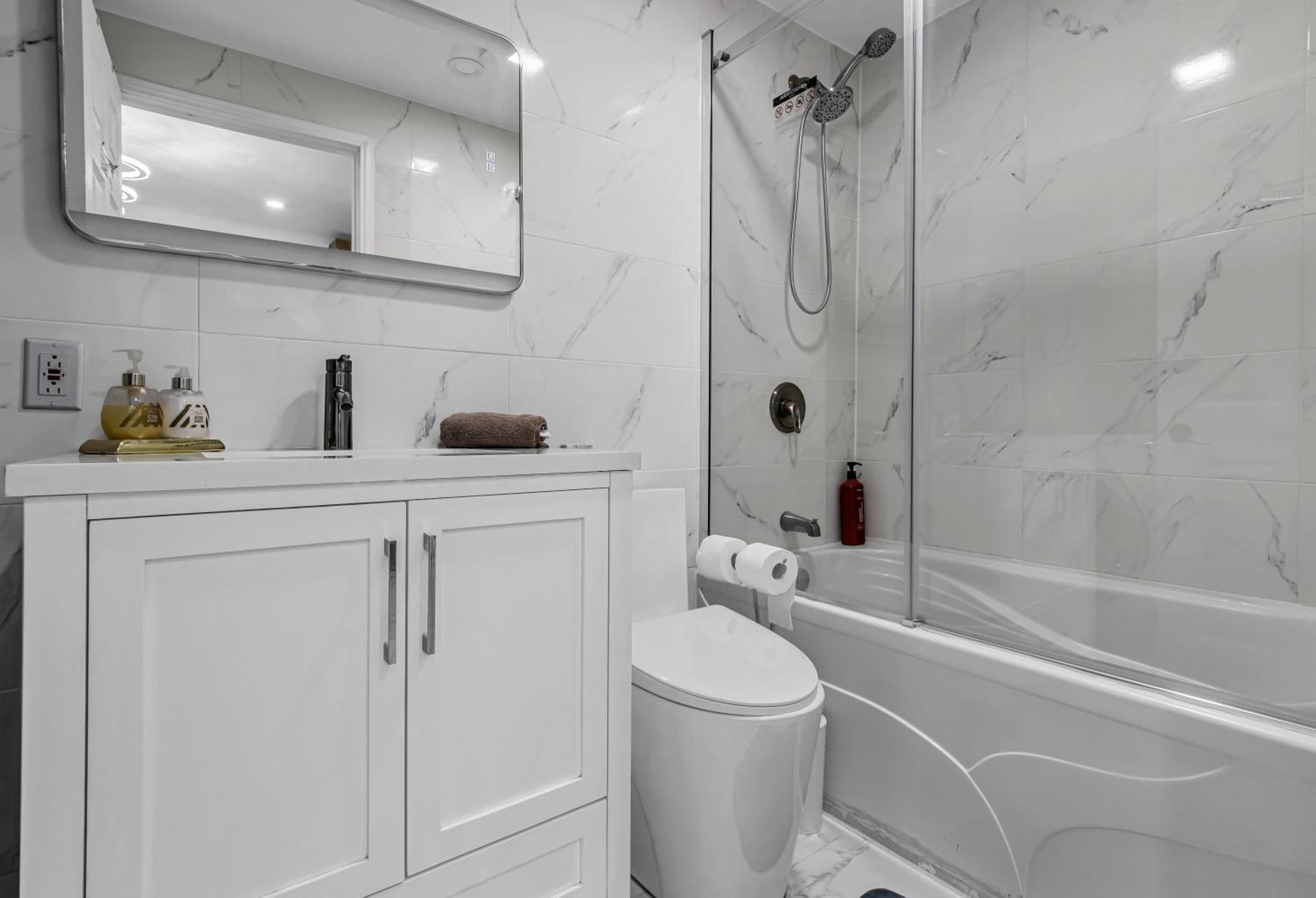 Beautiful 2 Bdr South Shore Montreal Longueuil Buitenkant foto